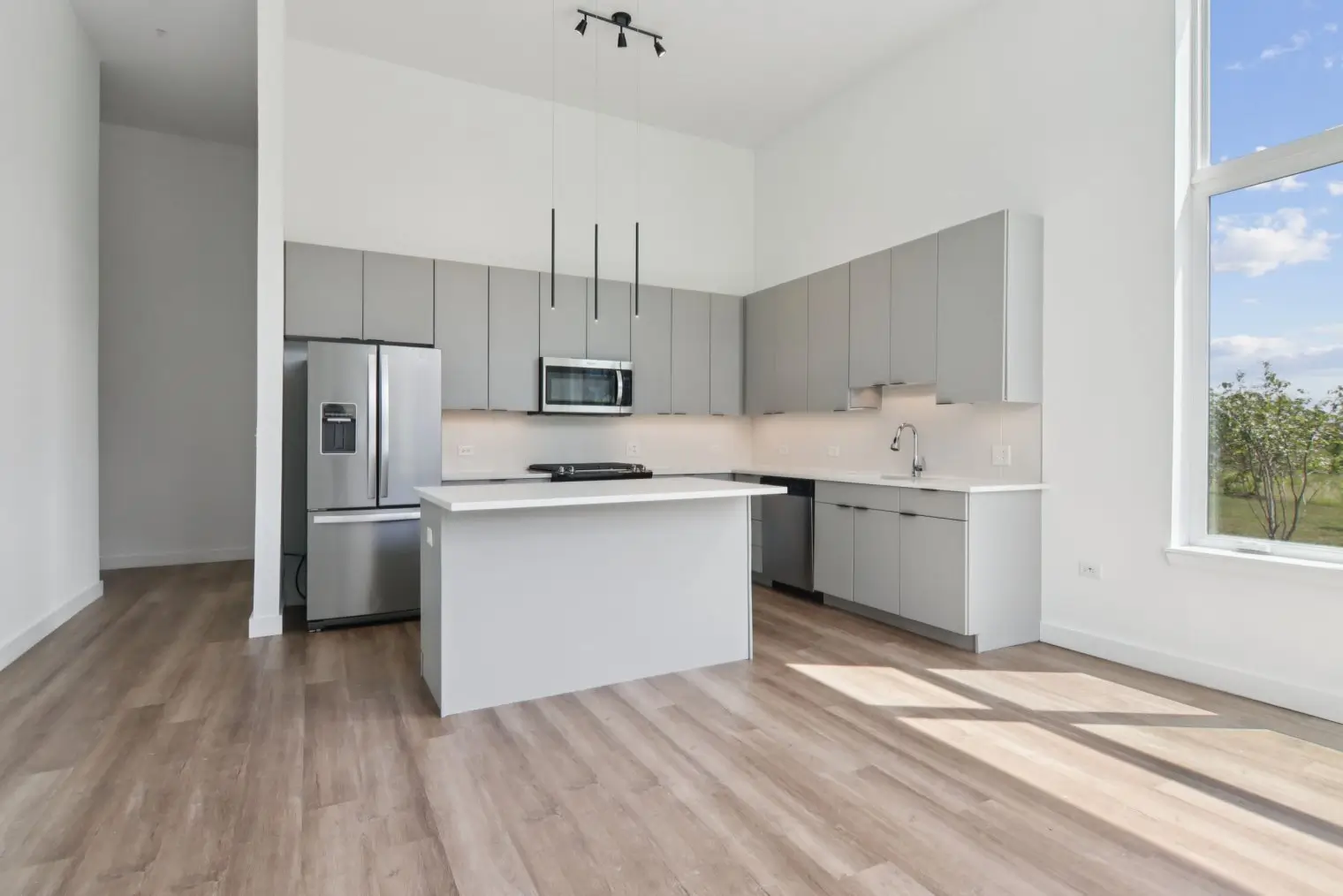 35 print 2132 city gate ln unit 131 s1907 005